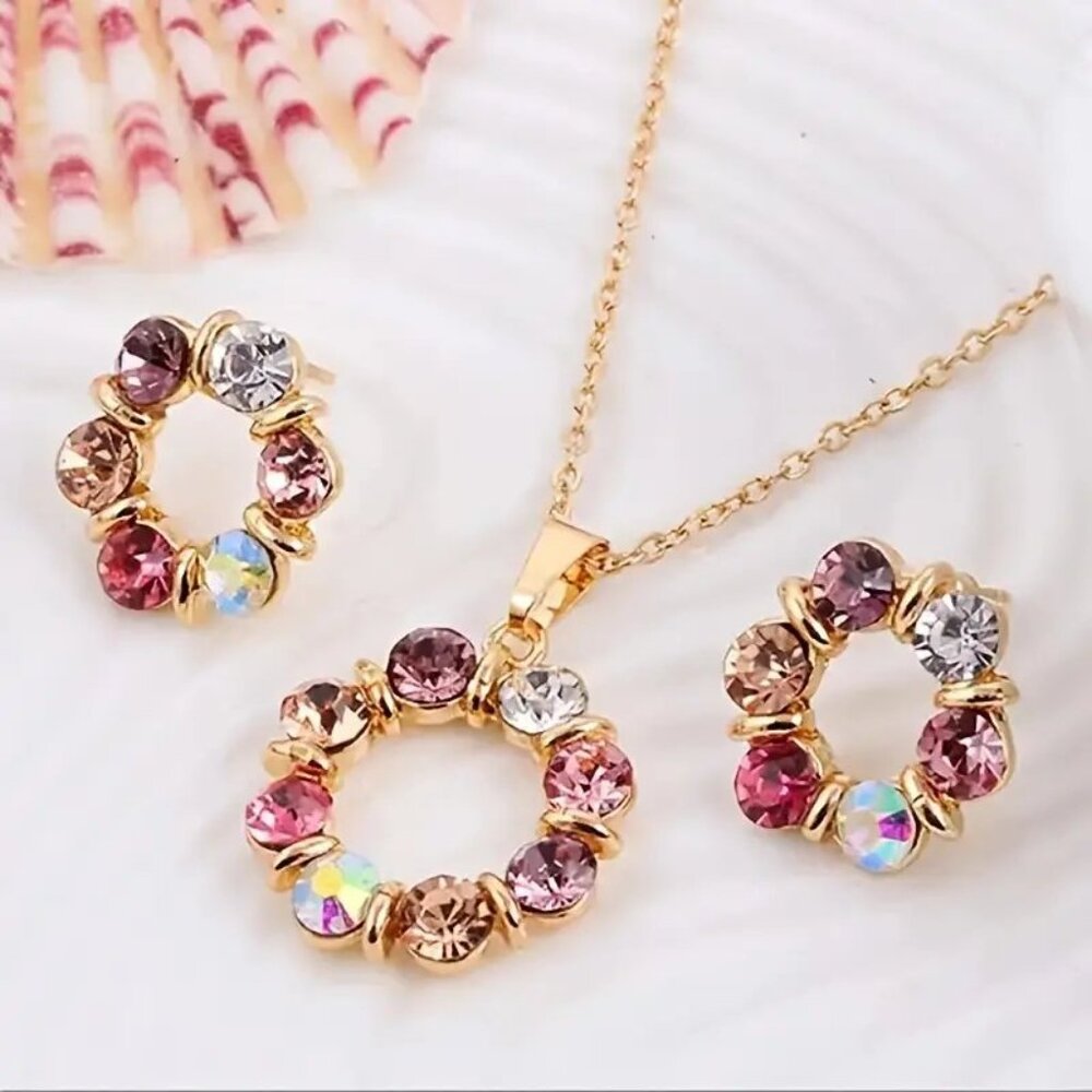 ⭐️NWT Multicolor Round Rhinestone Earring And Necklace Set